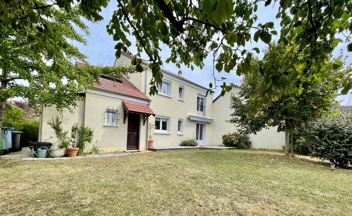 Maison à RAMBOUILLET