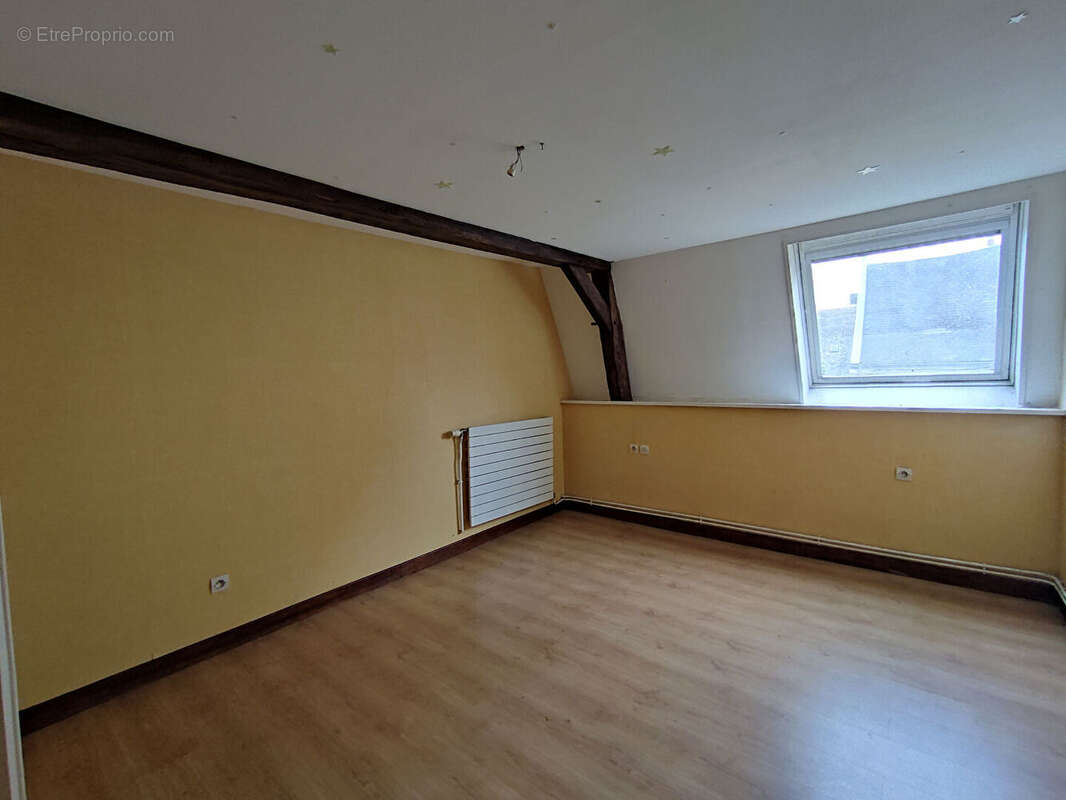 Appartement à BOHAIN-EN-VERMANDOIS