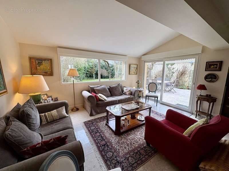 Maison à CHATEAUFORT