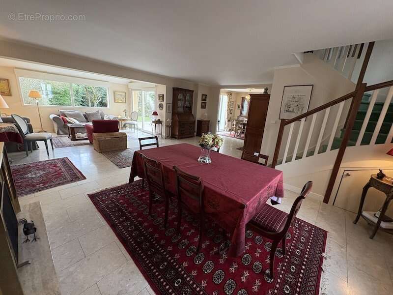 Maison à CHATEAUFORT