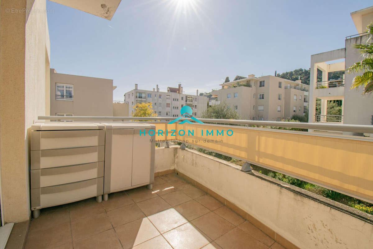 Appartement à SAINT-LAURENT-DU-VAR