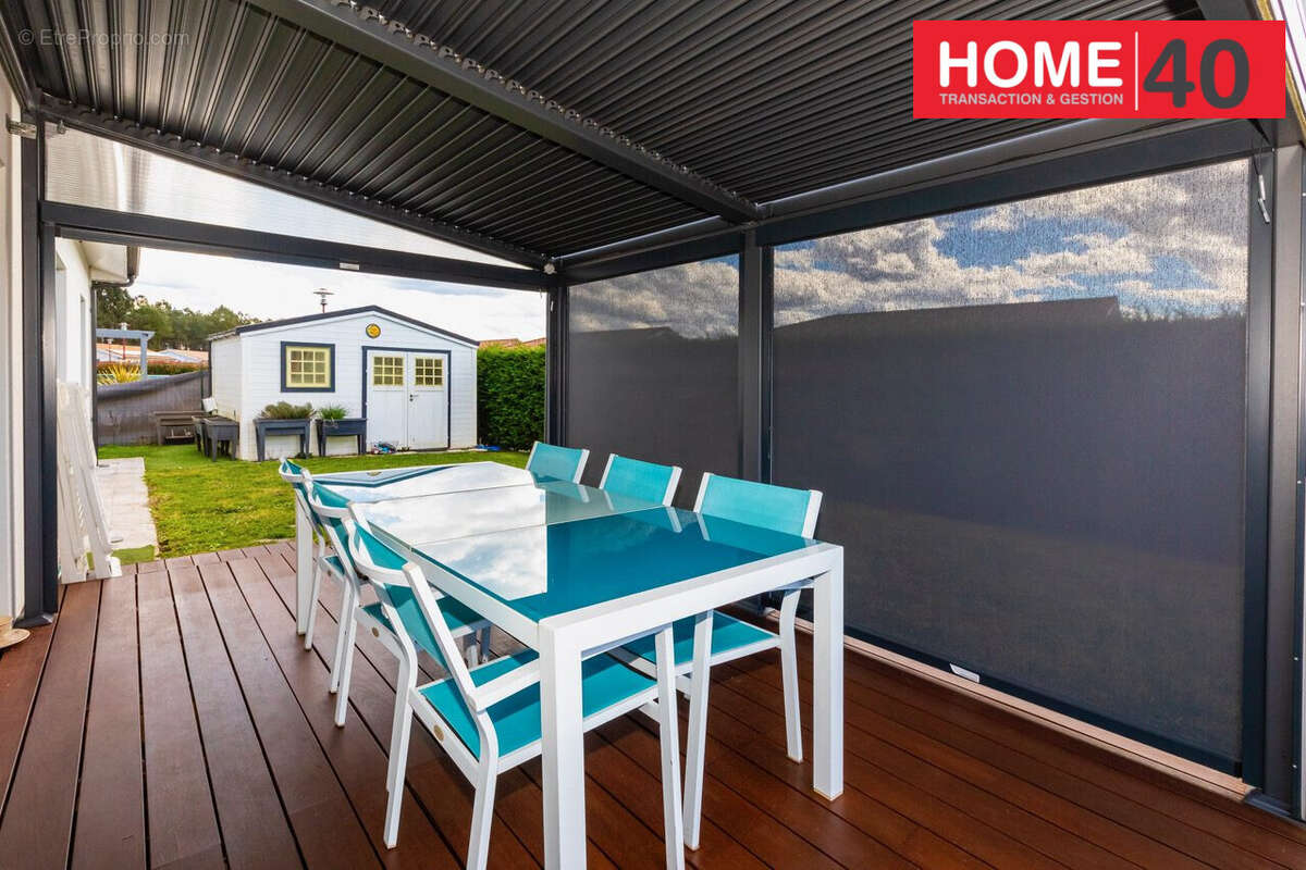 Maison à PARENTIS-EN-BORN