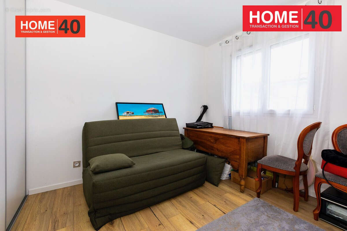 Maison à PARENTIS-EN-BORN