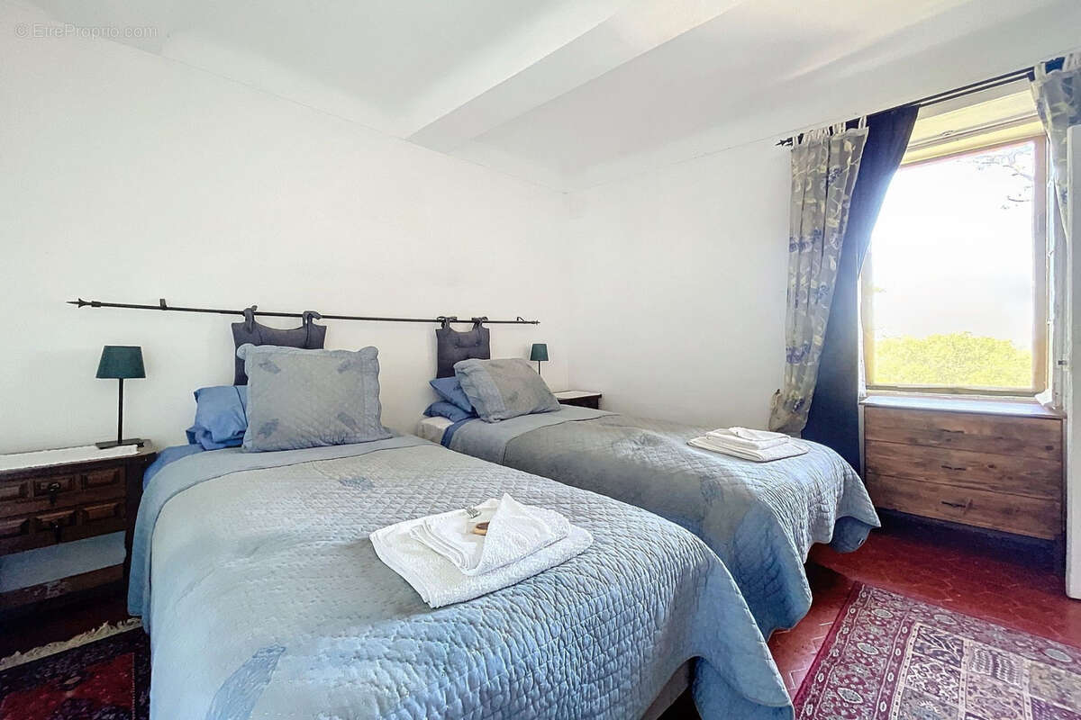 Maison à SAINT-MARTIN-DE-CASTILLON