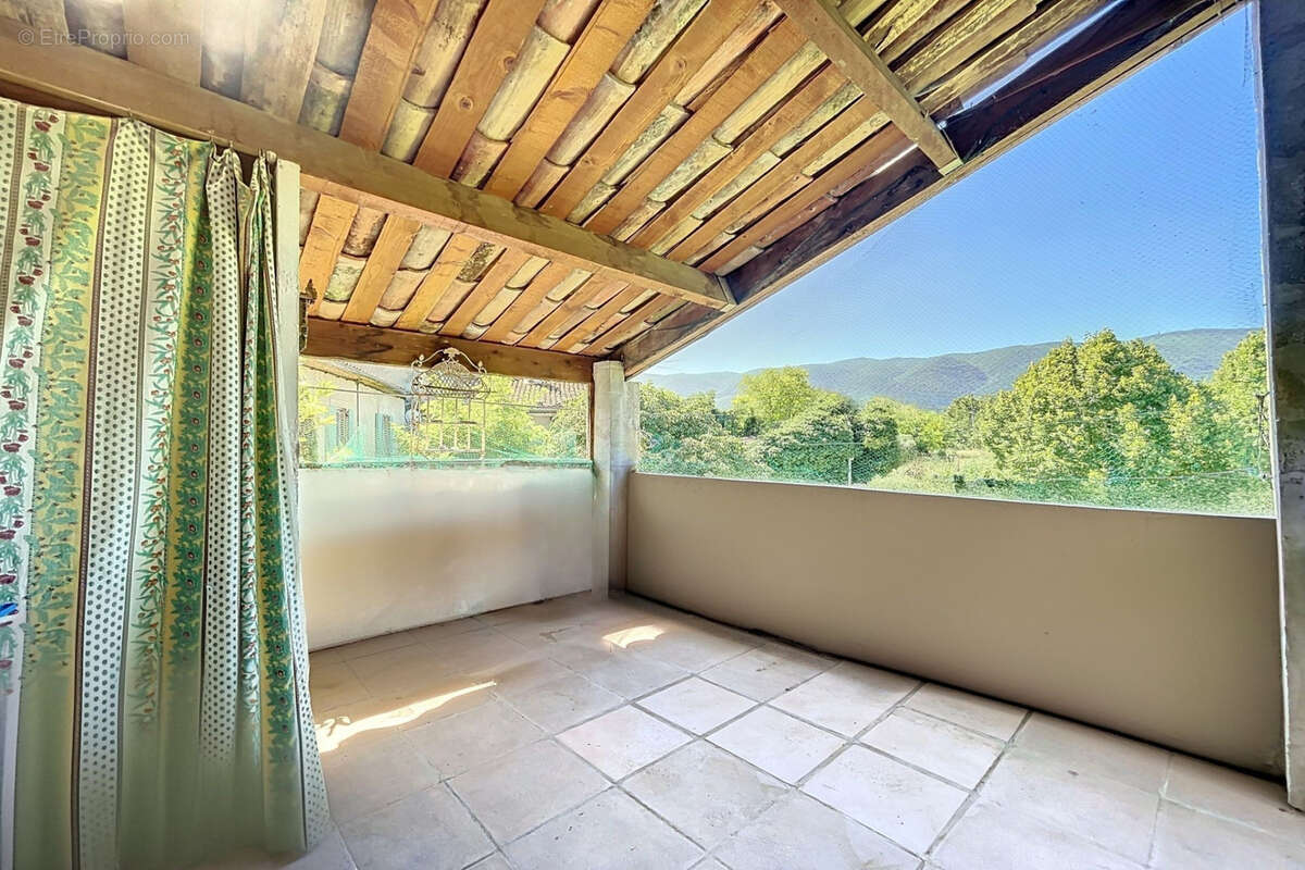 Maison à SAINT-MARTIN-DE-CASTILLON