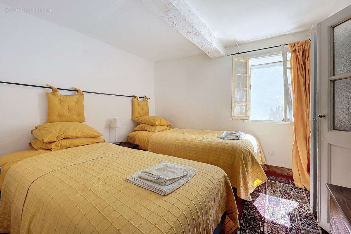 Maison à SAINT-MARTIN-DE-CASTILLON