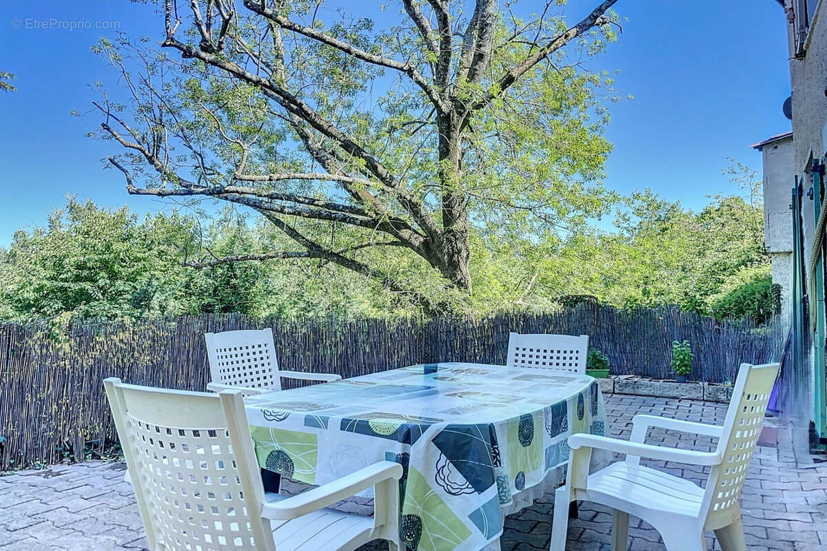 Maison à SAINT-MARTIN-DE-CASTILLON