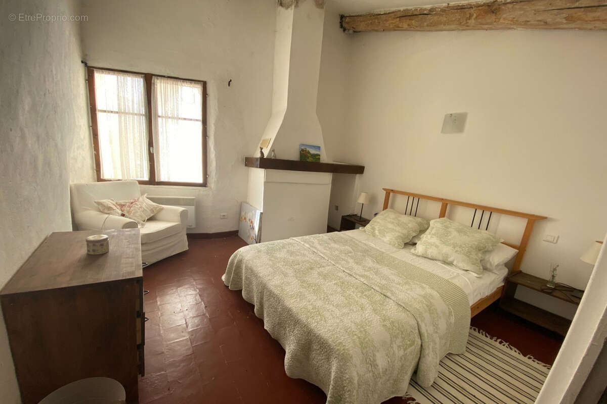 Maison à SAINT-MARTIN-DE-CASTILLON