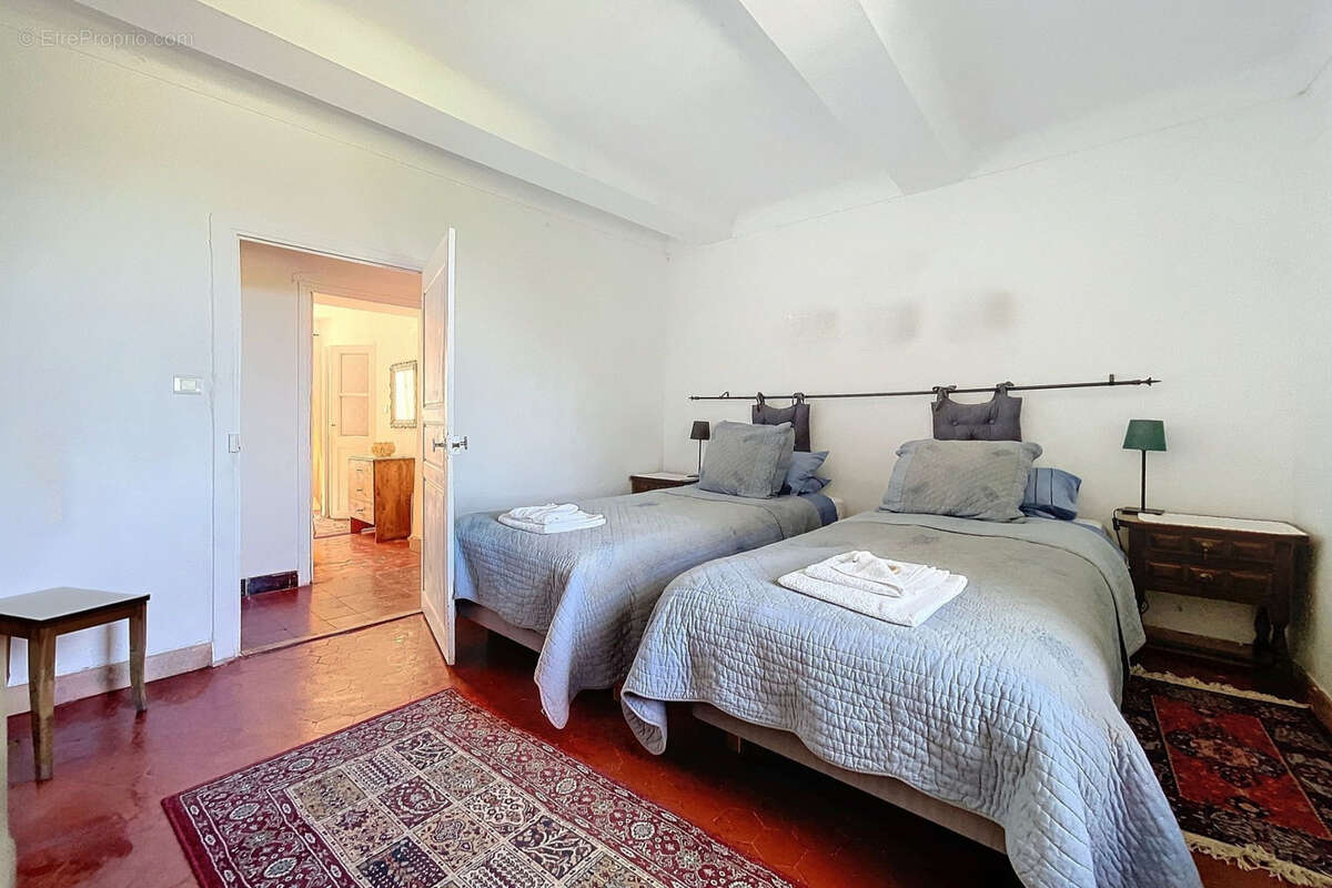 Maison à SAINT-MARTIN-DE-CASTILLON