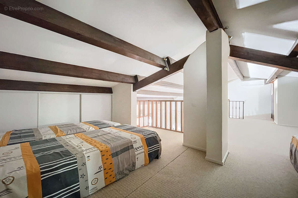 Maison à SAINT-SATURNIN-LES-APT