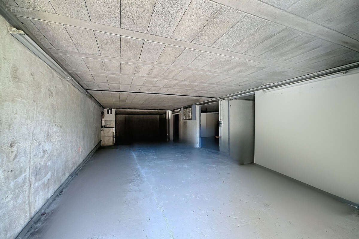 Maison à SAINT-SATURNIN-LES-APT