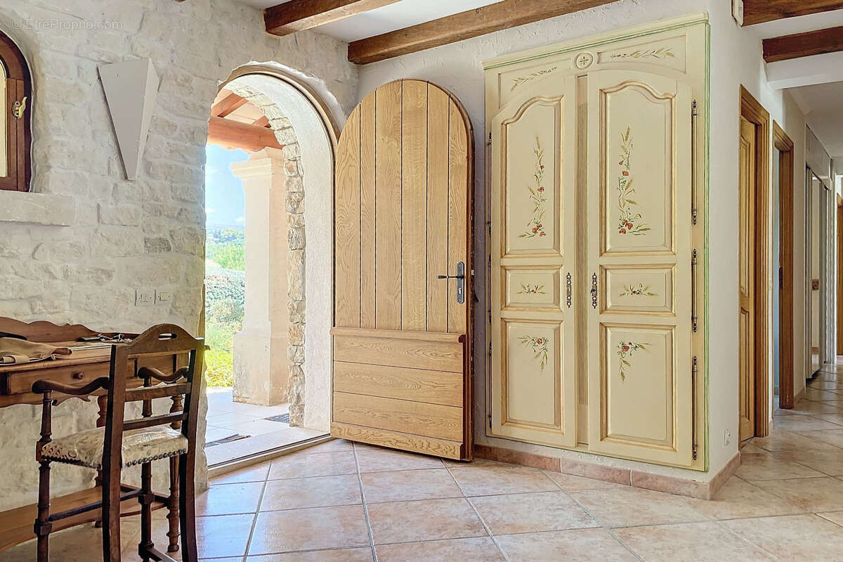 Maison à SAINT-SATURNIN-LES-APT