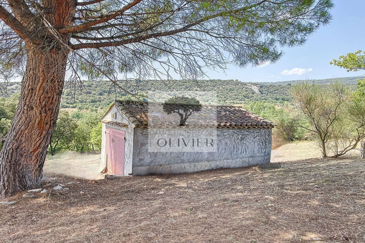 Maison à SAINT-SATURNIN-LES-APT