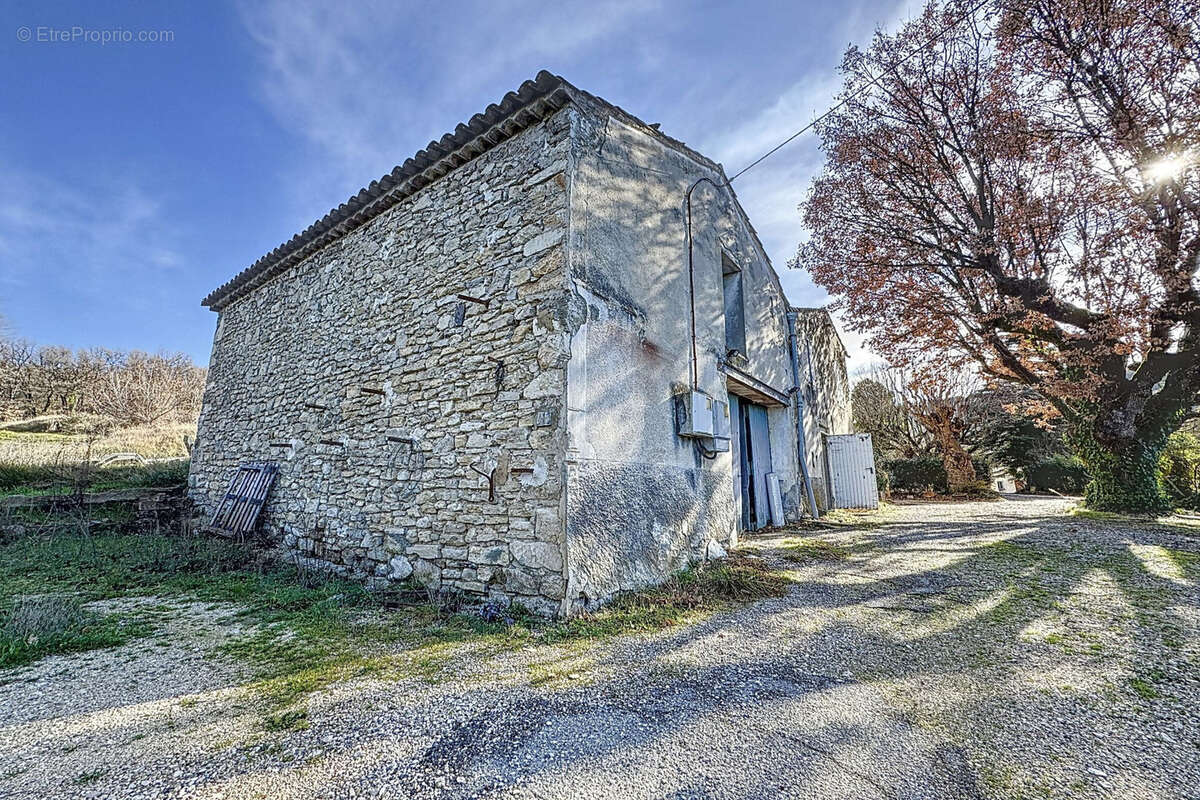 Maison à BONNIEUX