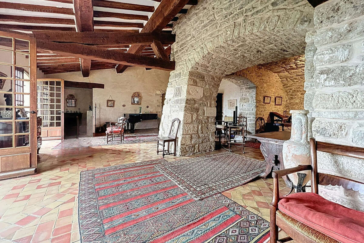 Maison à SAIGNON