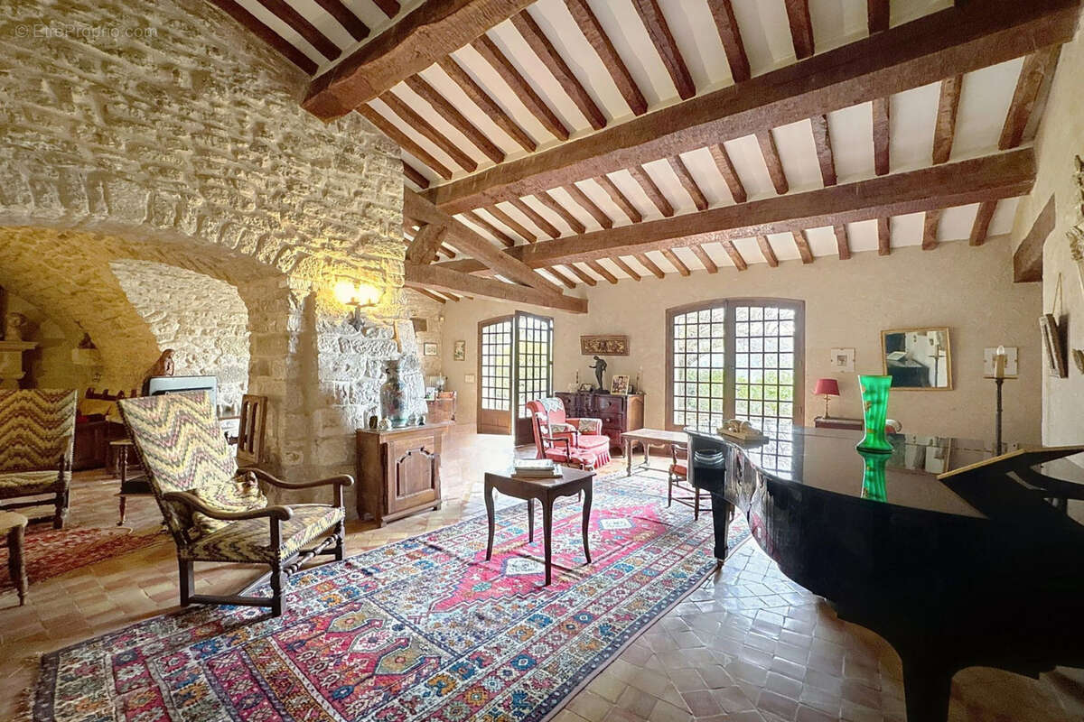 Maison à SAIGNON