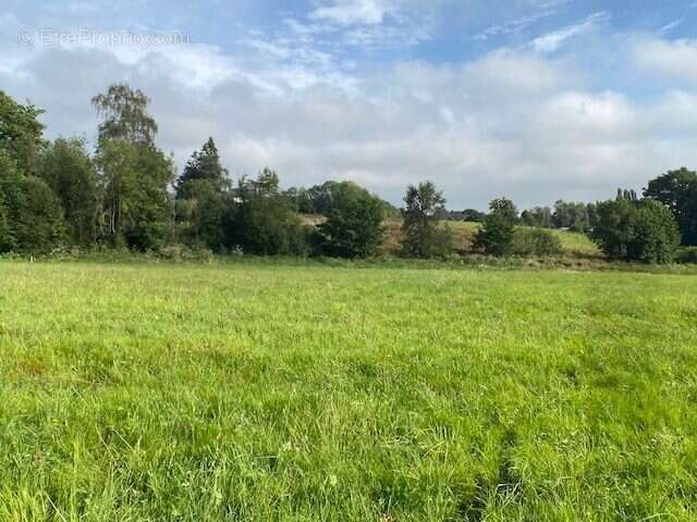 Terrain à ARCIZAC-ADOUR