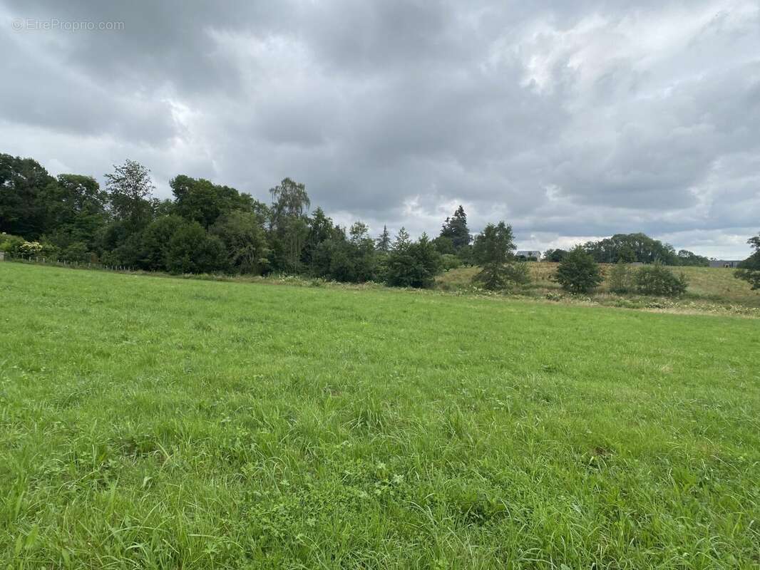 Terrain à ARCIZAC-ADOUR