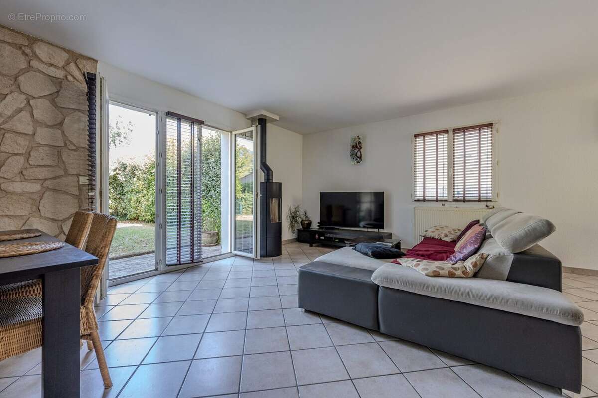 Maison à ECHIROLLES