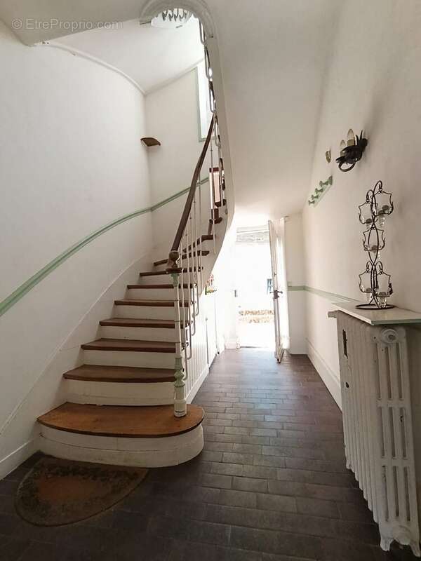 Maison à MOUTIER-ROZEILLE