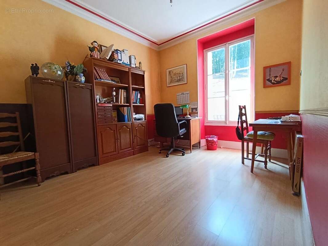 Maison à MOUTIER-ROZEILLE