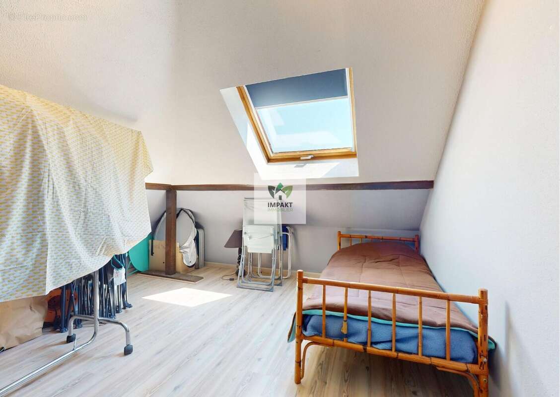 Maison à MENONCOURT