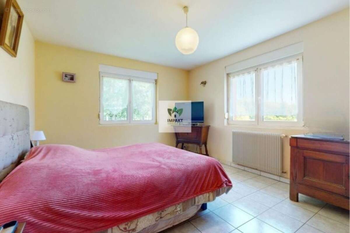 Maison à MENONCOURT