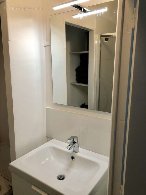 Appartement à PARIS-8E