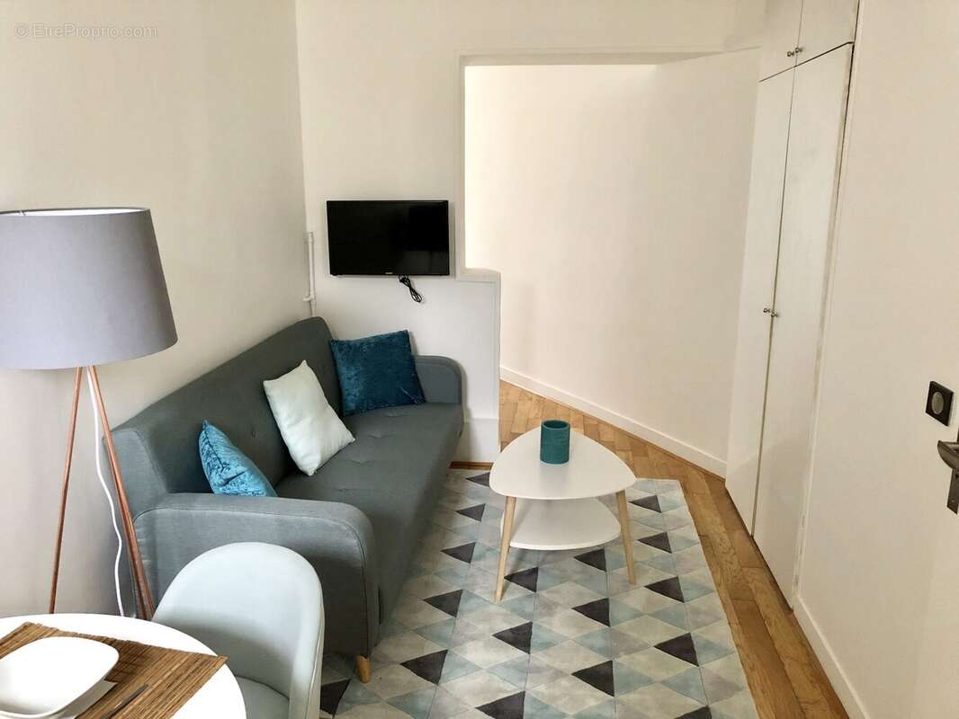 Appartement à PARIS-8E