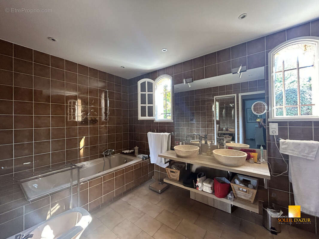 Maison à PEYMEINADE