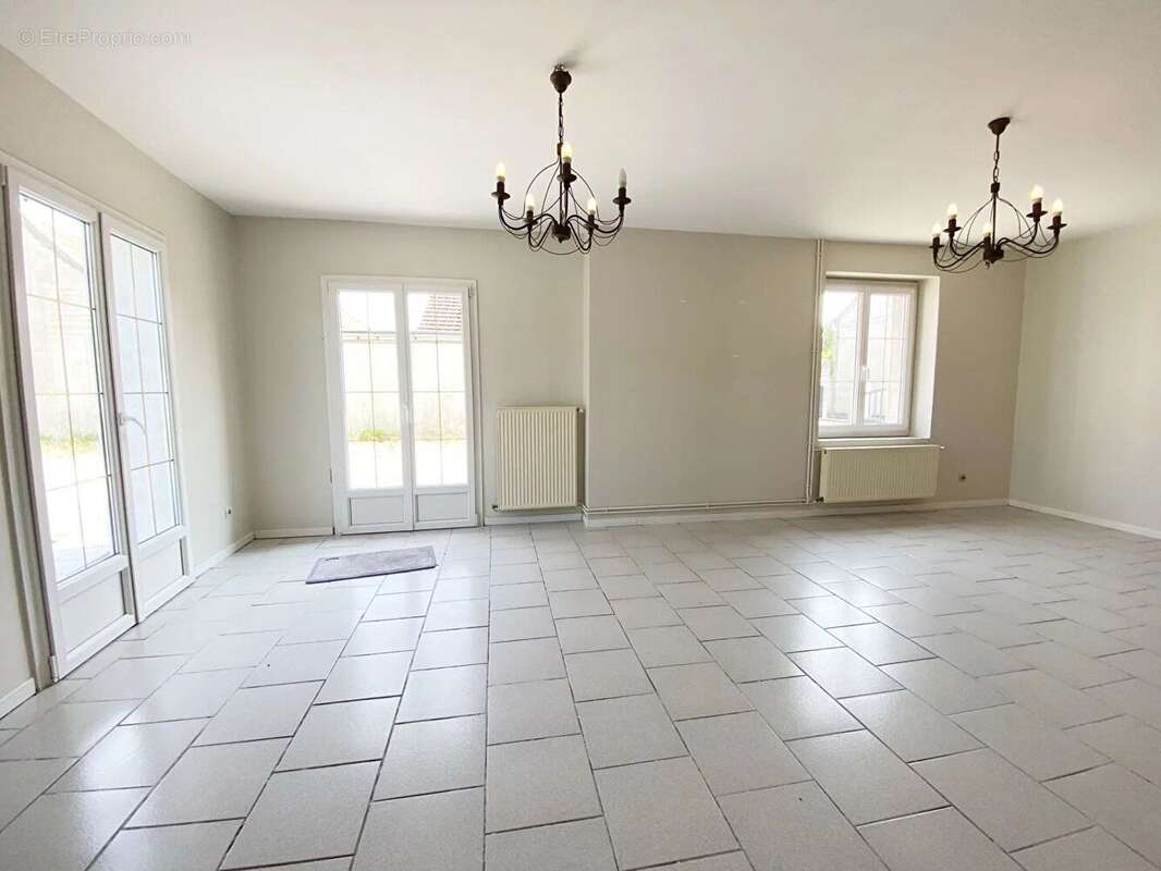 Maison à AUTAINVILLE