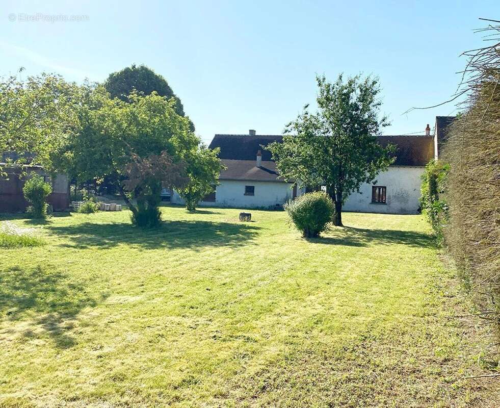 Maison à CHARSONVILLE