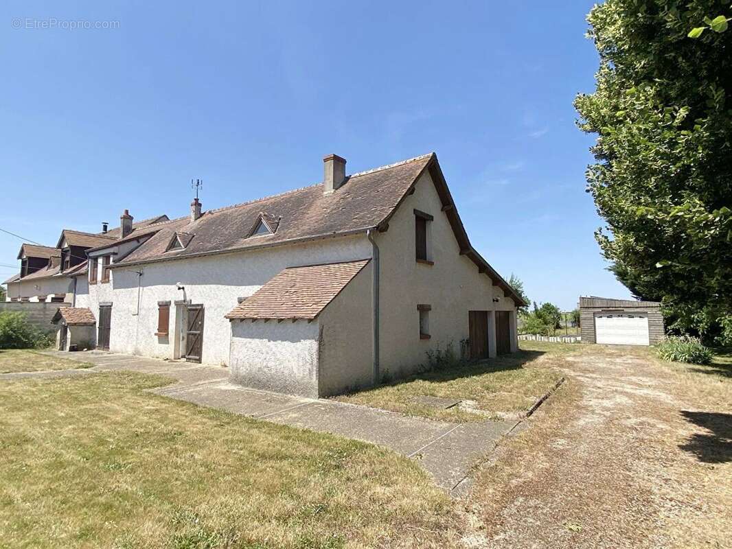 Maison à CHARSONVILLE