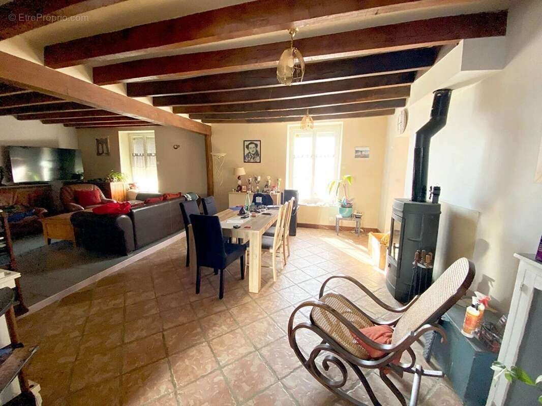 Maison à CHARSONVILLE