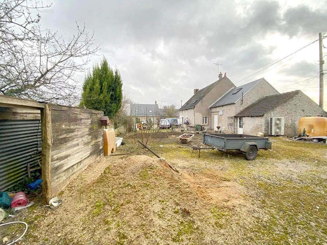 Maison à CHARSONVILLE