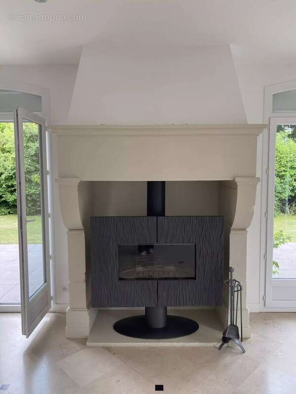 Maison à SAINT-JEAN-DE-BRAYE