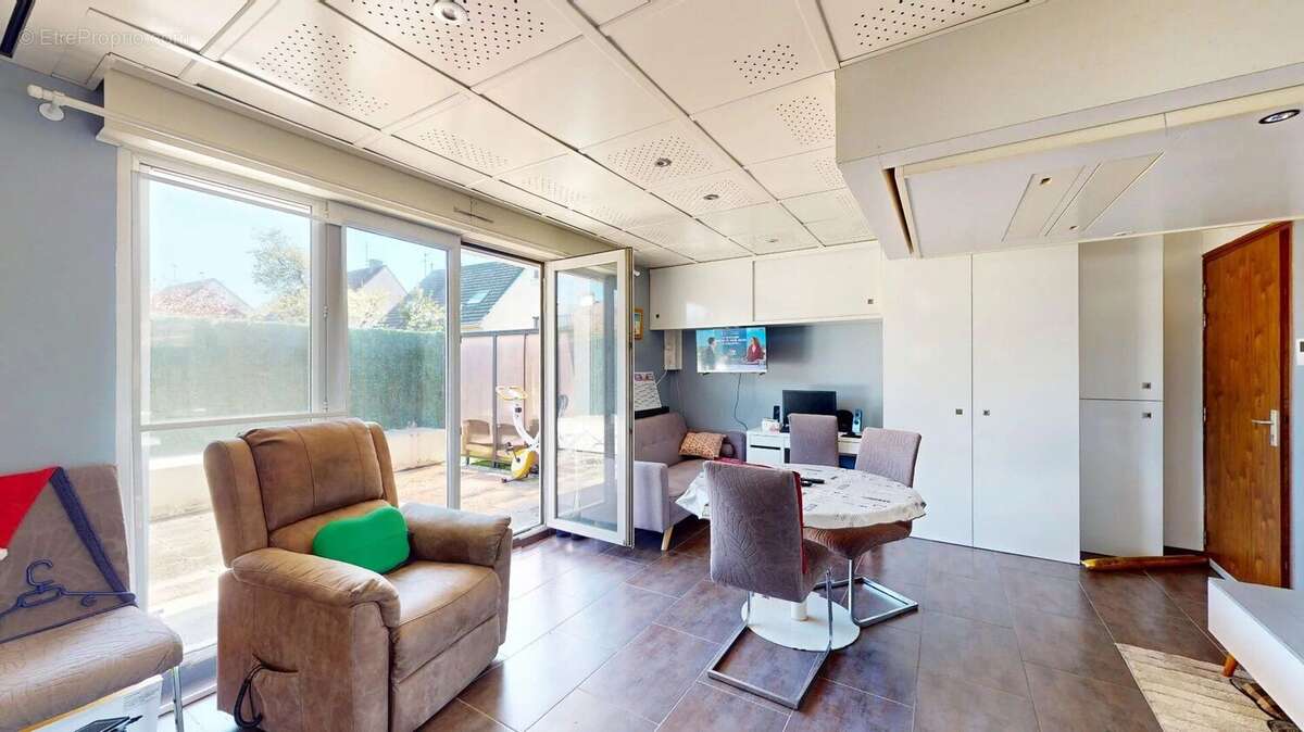 Appartement à PONTAULT-COMBAULT