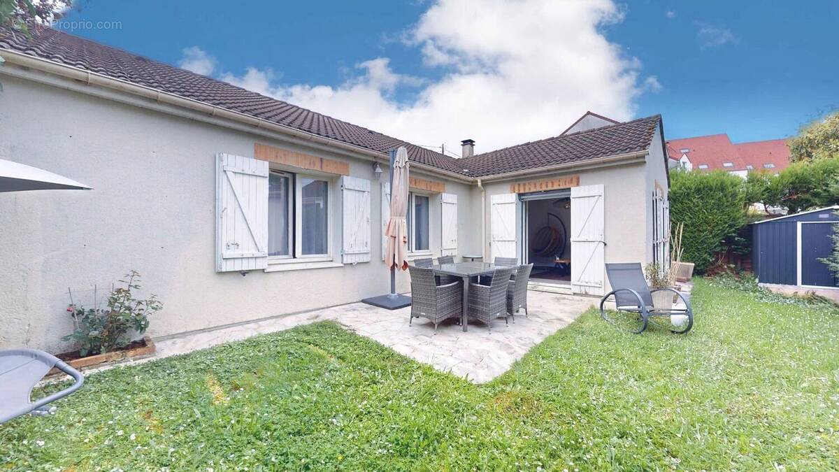 Maison à PONTAULT-COMBAULT