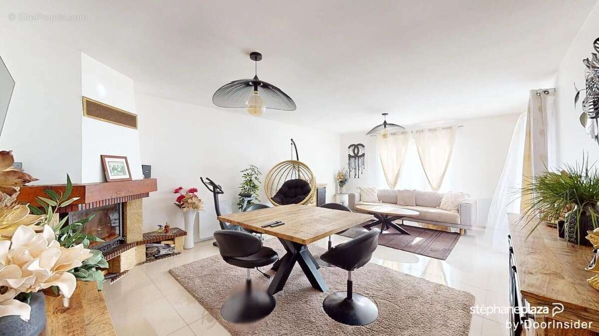 Maison à PONTAULT-COMBAULT