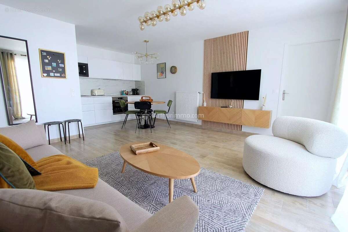 Appartement à SERRIS