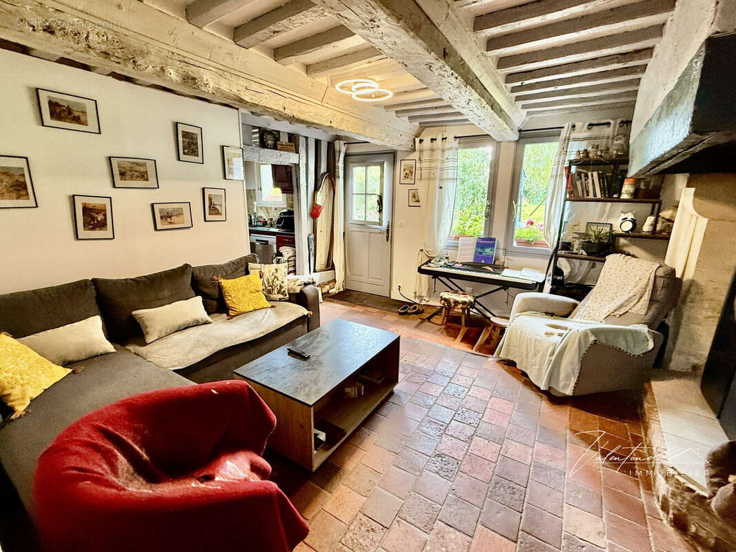 Maison à PONT-L&#039;EVEQUE