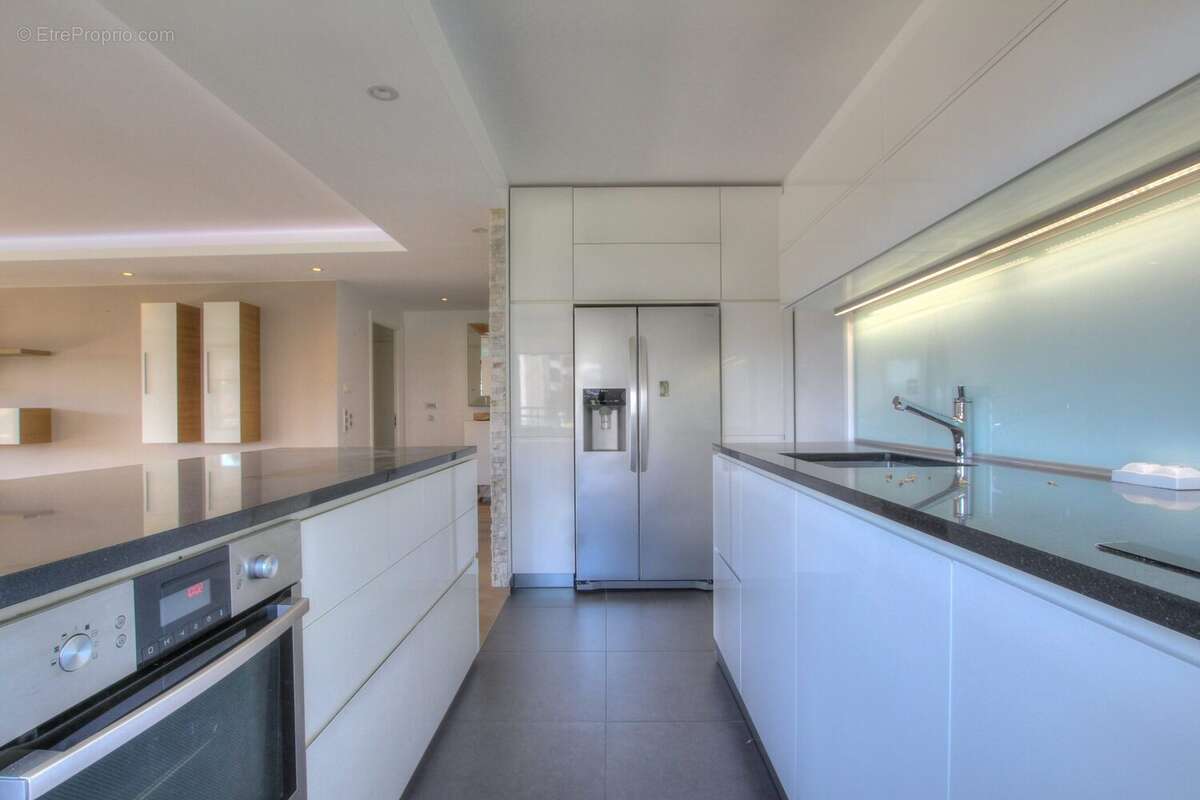 Appartement à SAINT-GENIS-POUILLY