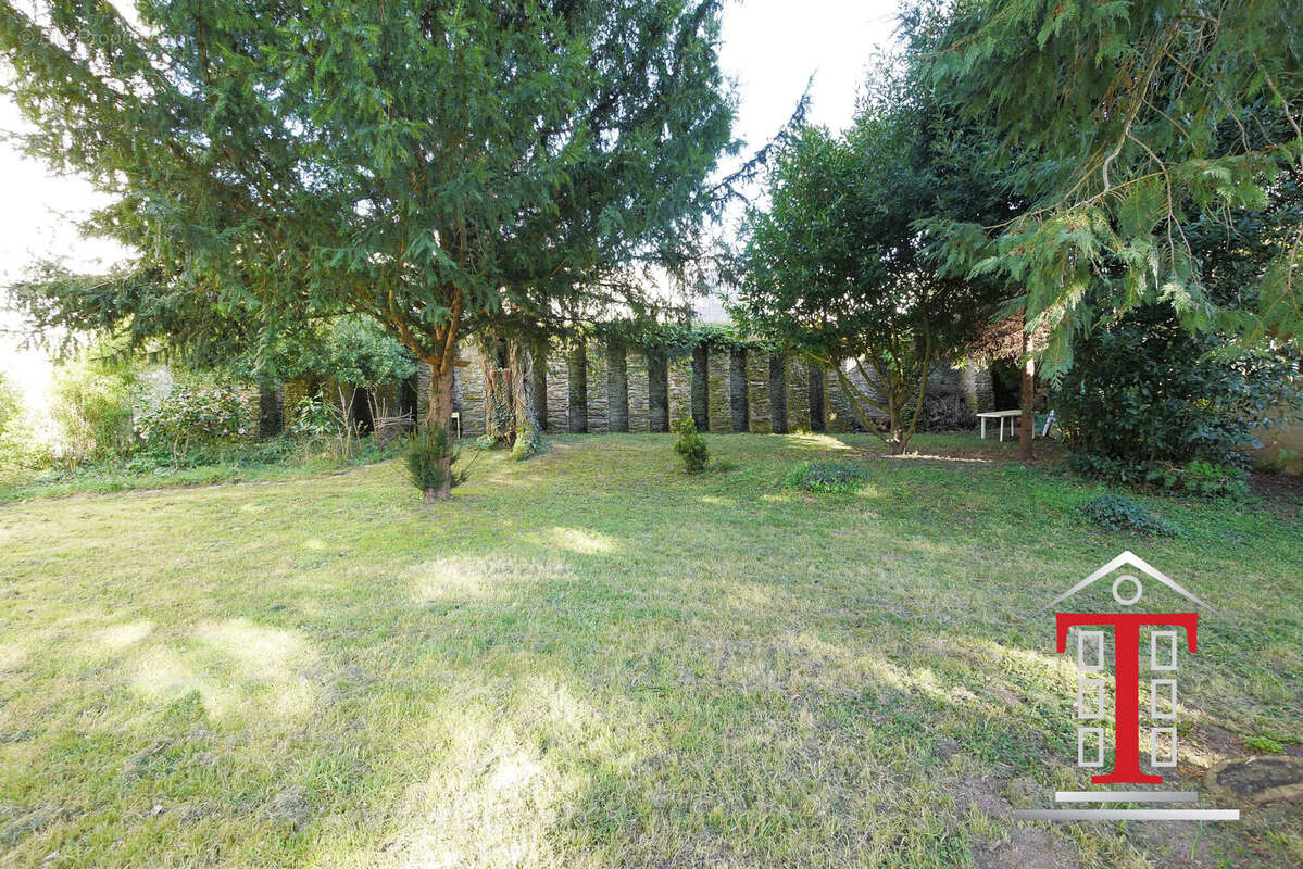 Maison à LES PONTS-DE-CE