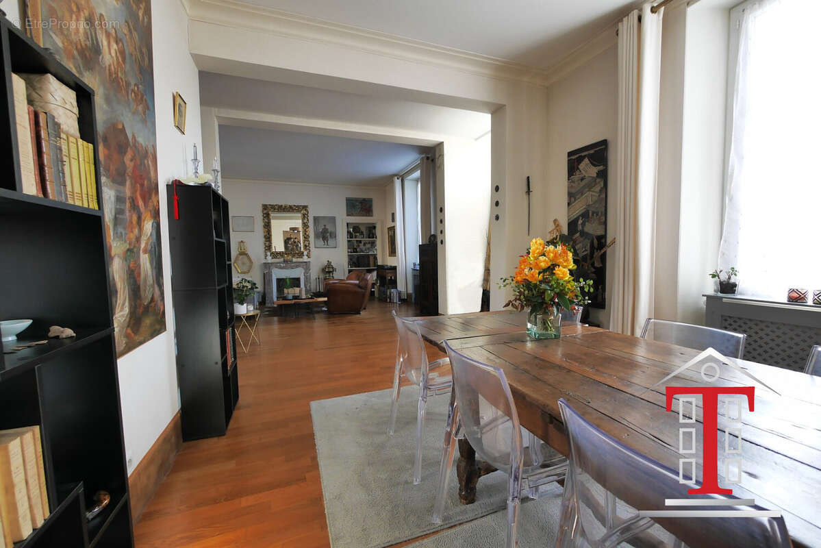 Maison à LES PONTS-DE-CE