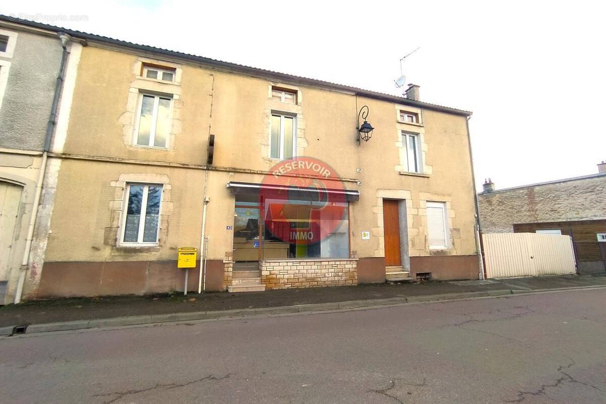 Maison à AISY-SUR-ARMANCON