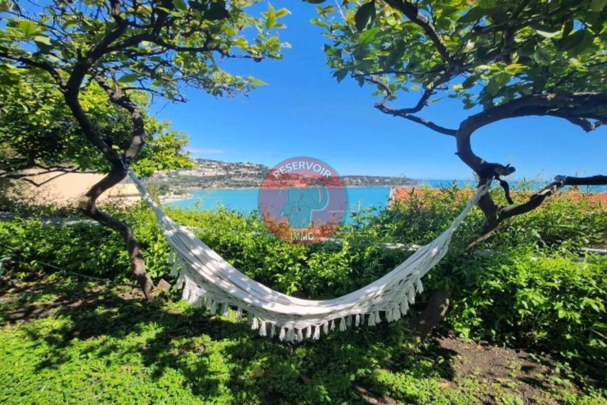 Appartement à ROQUEBRUNE-CAP-MARTIN