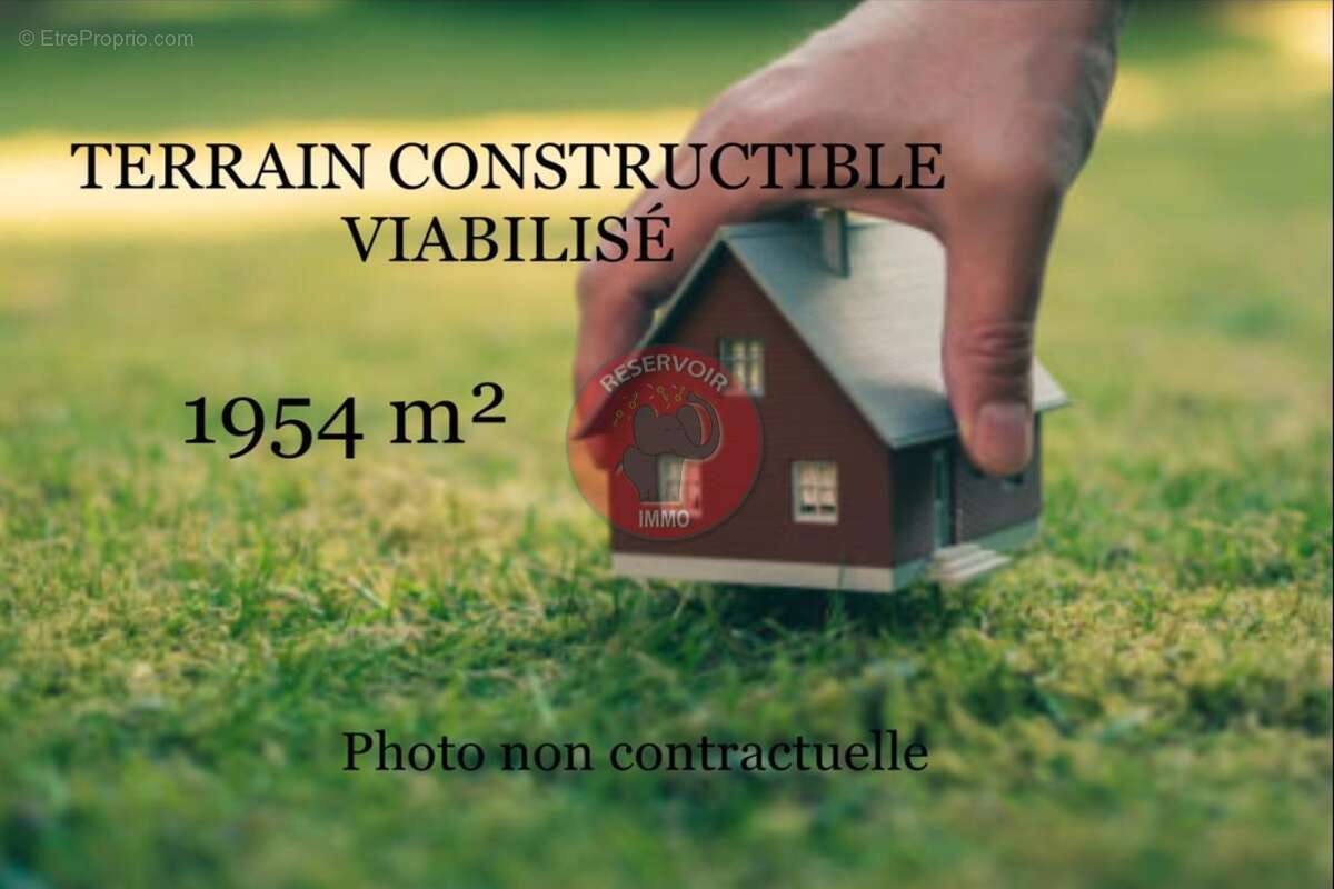 Terrain à MEURSANGES