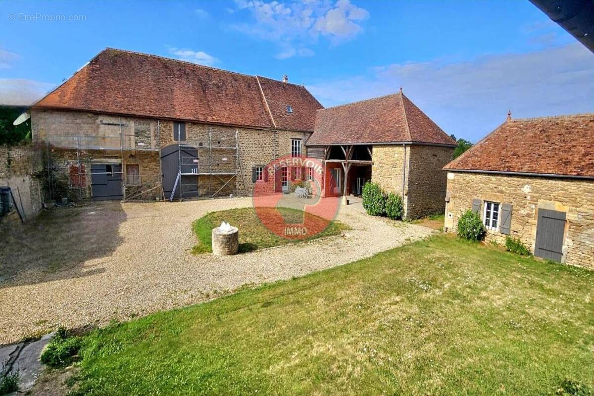 Maison à SEMUR-EN-AUXOIS