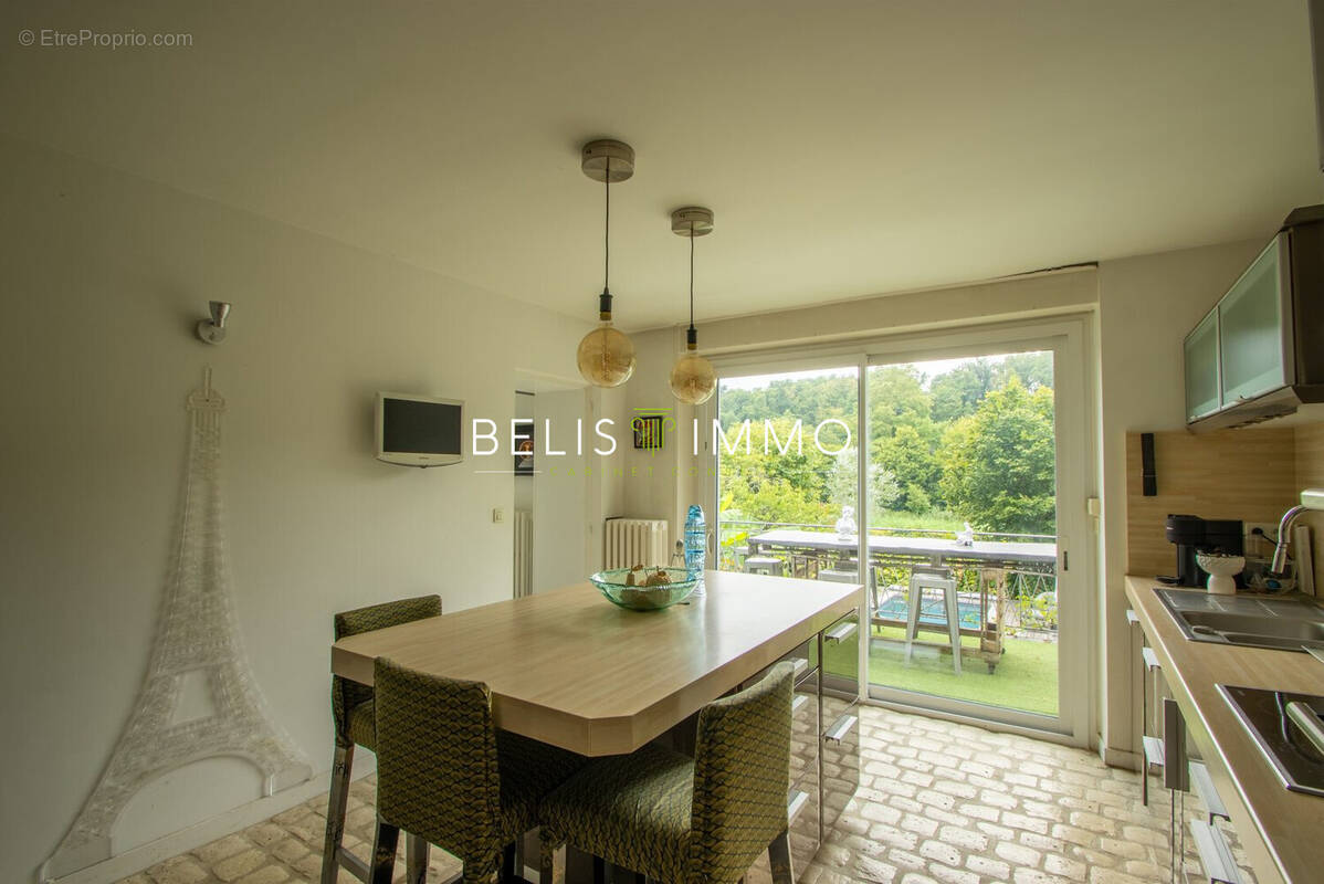 Maison à POCE-SUR-CISSE