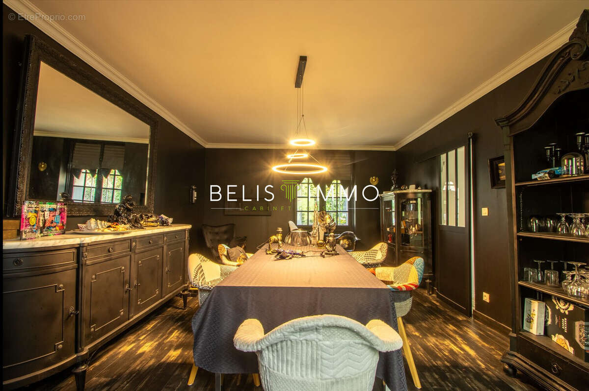 Maison à POCE-SUR-CISSE